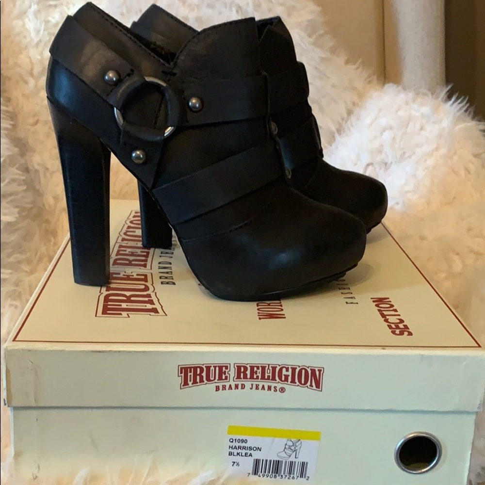 True Religion Harrison Booties Size 7.5
